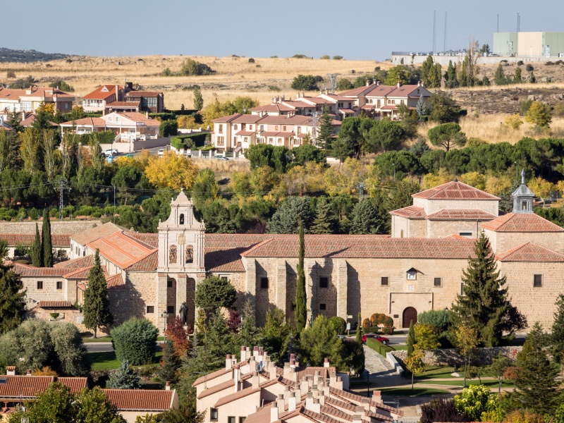 Pueblos con encanto en avila gastronomia madrigal